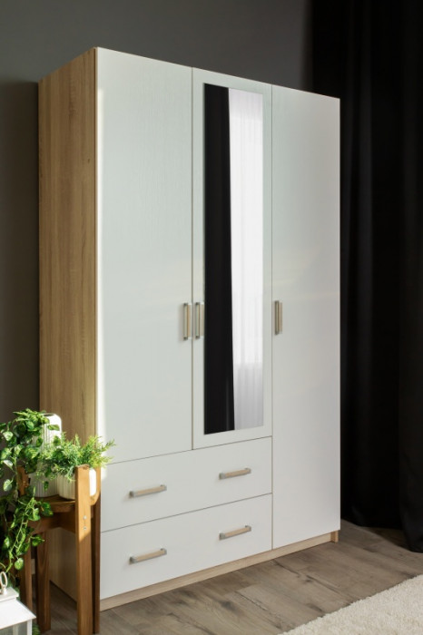 Шкаф распашной 1200 3-х дверный Космос