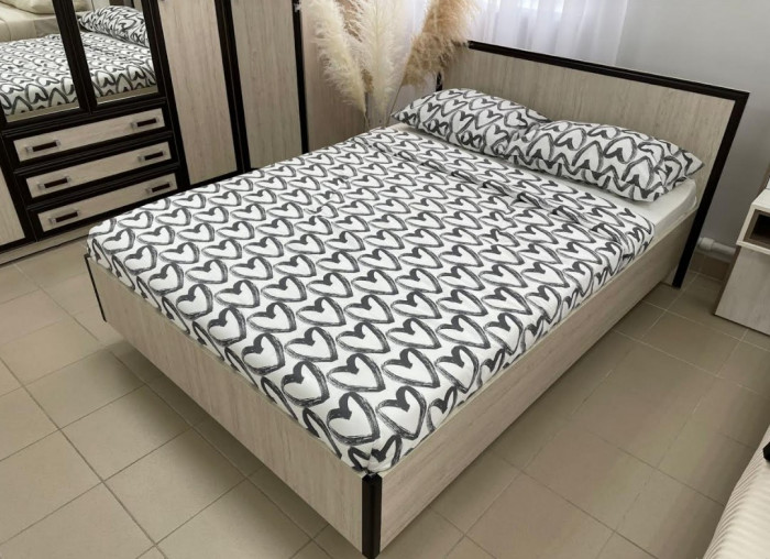 Спальня Наоми Велес