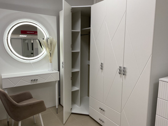 Зеркало круглое с подсветкой Сандра